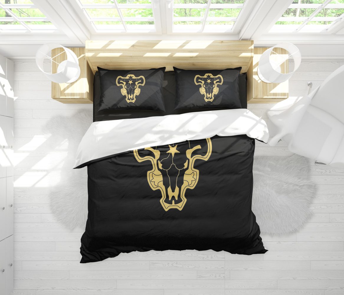 Black Bulls Black Clover Bedding Set
