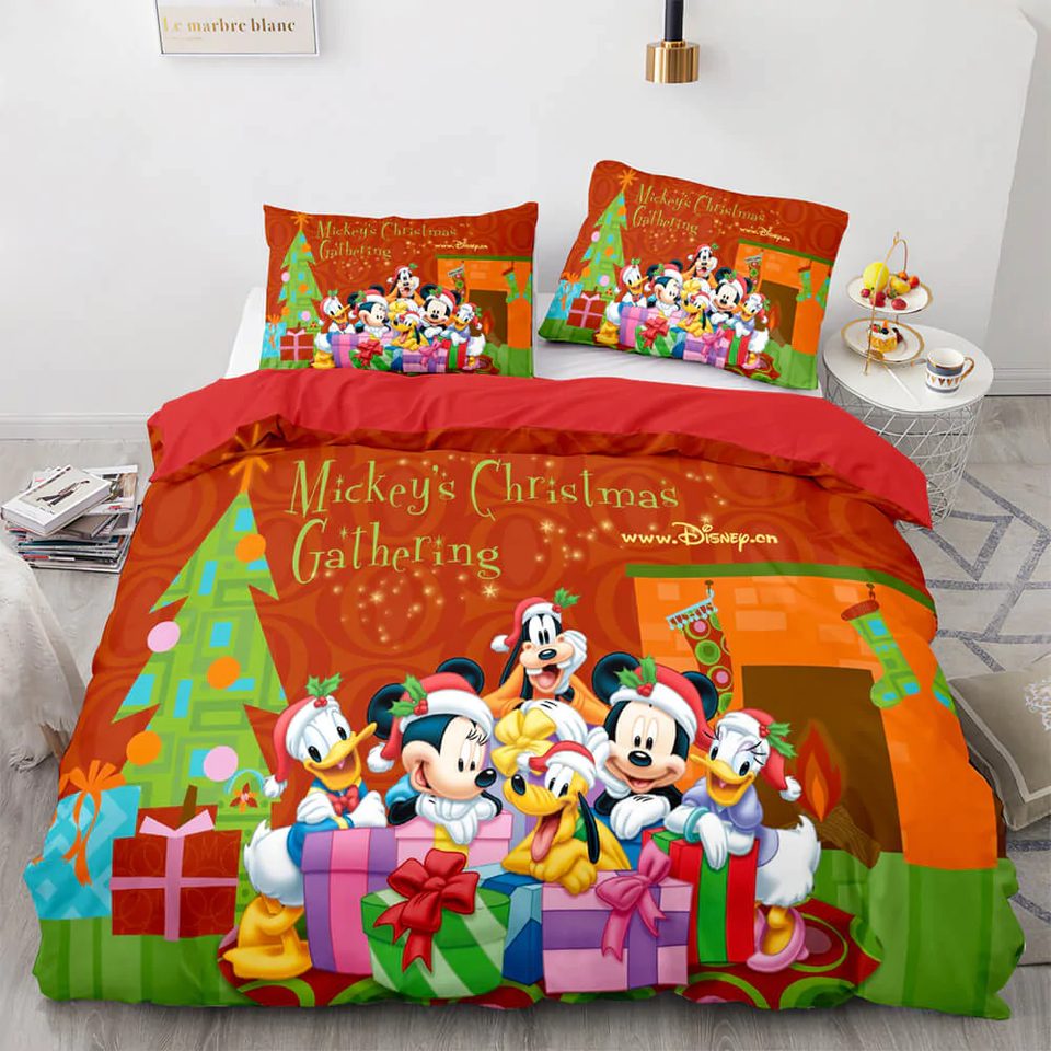 Mickey'S Christmas Gathering Bedding Set – Festive Disney Comfort For Kids &amp; Adults