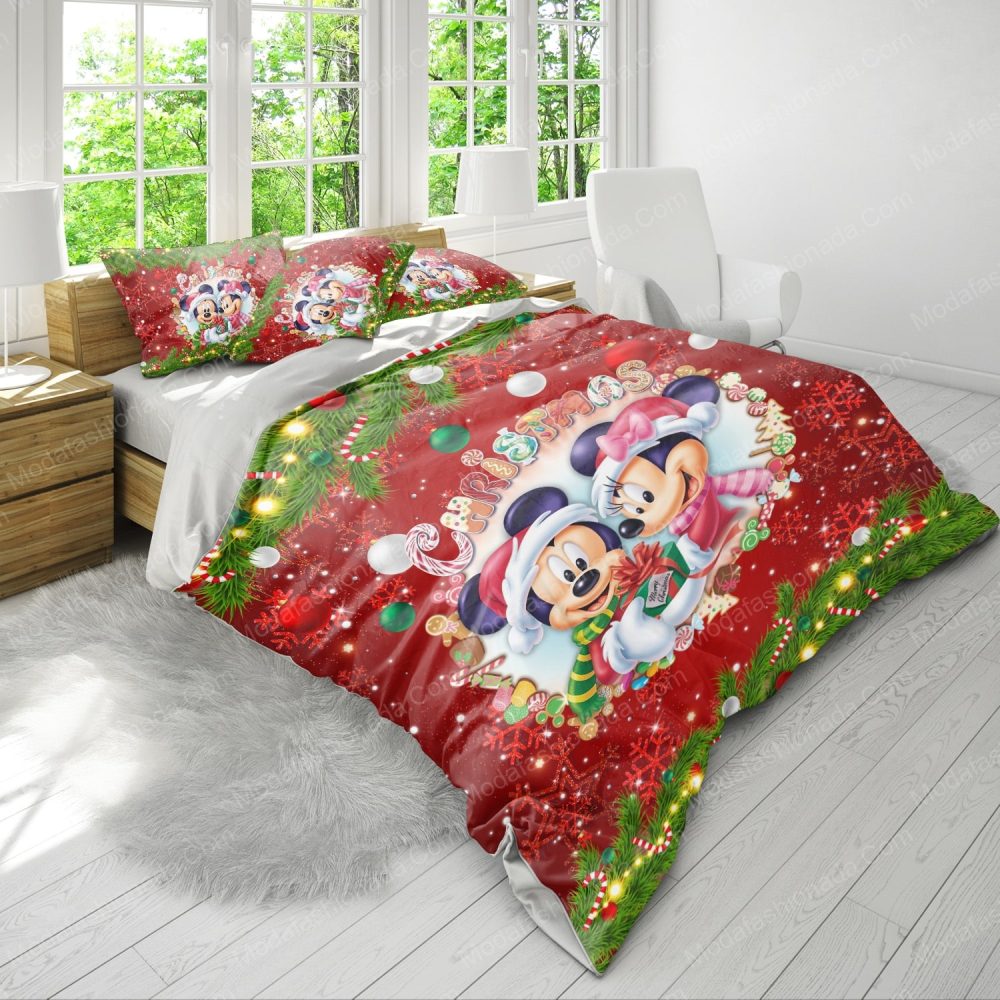 Festive Disney Christmas Bedding Set - Cozy Holiday Magic For Kids - Mickey &amp; Minnie Design