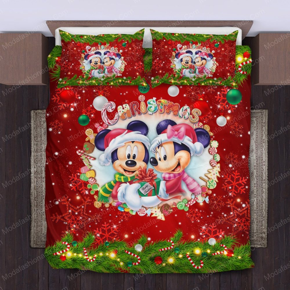 Festive Disney Christmas Bedding Set - Cozy Holiday Magic For Kids - Mickey &amp; Minnie Design