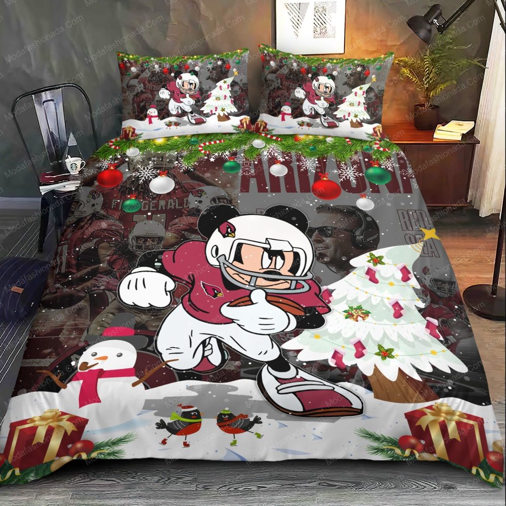 Festive Football Cartoon Bedding Set - Cozy Holiday Gift For Kids &amp; Fans!