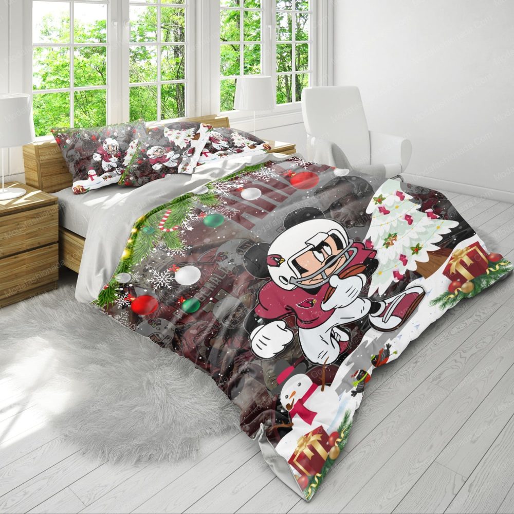 Festive Football Cartoon Bedding Set - Cozy Holiday Gift For Kids &amp; Fans!