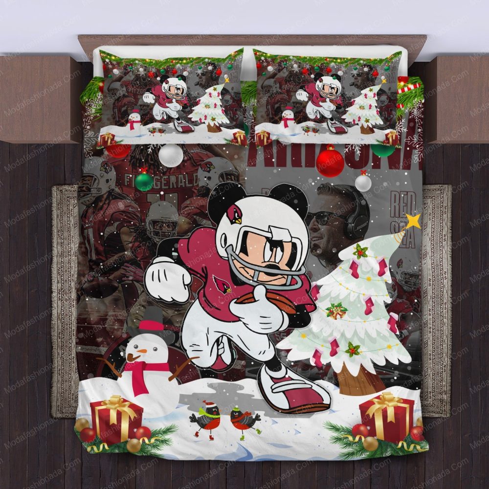 Festive Football Cartoon Bedding Set - Cozy Holiday Gift For Kids &amp; Fans!